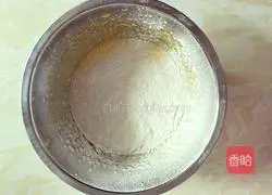 Illustration of how to make egg yolk biscuits (complementary food for 9-month-old babies) 4