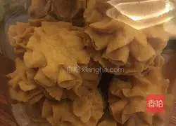 Illustration of how to make Internet celebrity cookies 6