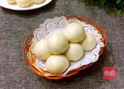 Illustration of how to make bean paste buns 14