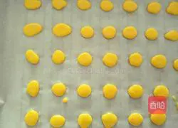 Illustration of how to make egg yolk biscuits (complementary food for 9-month-old babies) 8