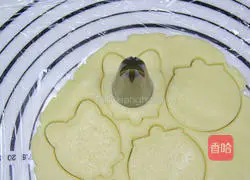 Illustration of how to make crystal clear glass biscuits 6