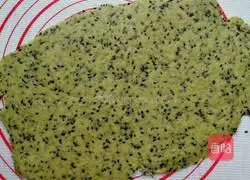 Illustration of how to make chive soda crackers 9