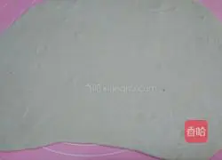 Illustration of how to make walnut flower rolls 10