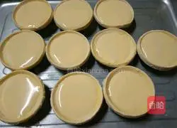 Illustration of how to make milky mini original egg tarts 8