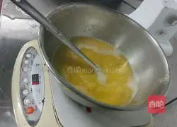 Illustration of how to make cream puffs 1