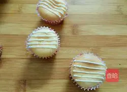 Illustration of how to make note cup cake 20