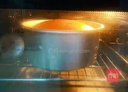 Illustration of how to make eight-inch chiffon cake 21