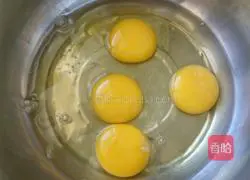 Illustration of how to make cupcakes 1