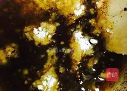 Illustration of how to make snowflake chocolate chip cookies 3