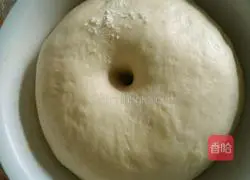 Illustration of how to make fancy bean paste buns 2