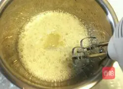 Illustration of how to make chiffon cake 11