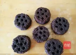 Illustration of making briquette cake 12