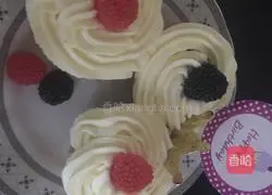 Fresh Cream Coconut Cup Cake Recipe Illustration 16