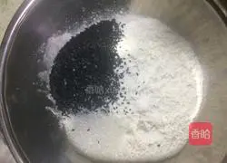 Illustration of making biscuits made of sesame and milk 2