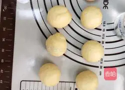 Illustration of how to make cocoa-filled waffles 3