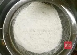 Illustration of how to make meat floss biscuits 2