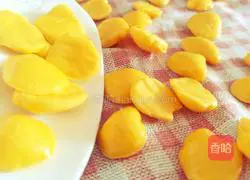 Illustration of how to make egg yolk biscuits (complementary food for 9-month-old babies) 10