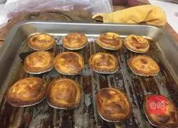 Illustration of how to make whole egg tarts 7