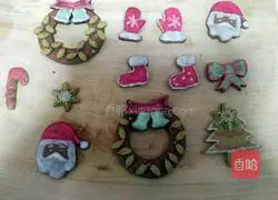 Illustration of how to make Christmas frosted cookies 12