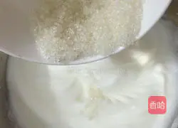 Illustration of how to make cupcakes 9