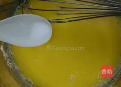 Illustration of how to make chiffon cake 6