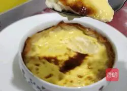 Illustration of making large egg tarts with hand cakes 10