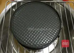 Illustration of how to make chiffon cake 13