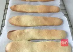 Illustration of how to make finger biscuits 14