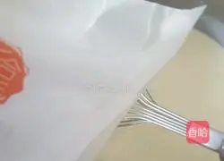 Illustration of how to make whole egg tarts 2