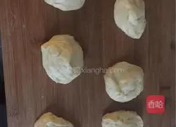 Illustration of how to make Hong Kong-style pineapple buns 2