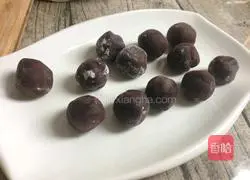 Illustration of how to make love bean paste buns 4