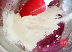 Illustration of how to make dragon fruit cake 5