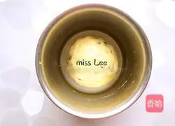 Illustration of how to make milk crispy raisin stick biscuits 8