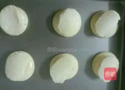 Illustration of how to make crispy puffs 8