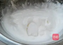 Illustration of how to make pumpkin seed cupcakes 6