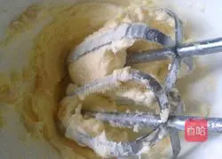 Illustration of how to make hand-painted cookies 2