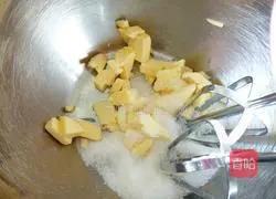 Illustration of how to make red yeast pottery (biscuits) 1