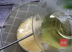 Illustration of how to make honey bean cake 6