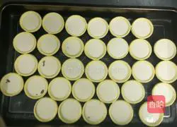 Portuguese Illustration of making egg tarts 2