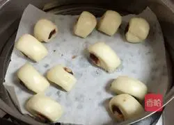 Illustration of how to make bean paste steamed buns 9