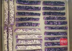 Illustration of how to make purple sweet potato biscuit sticks 6