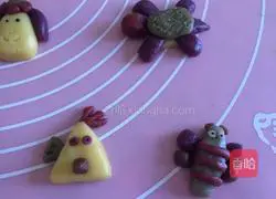 Illustration of how to make love cookies 7