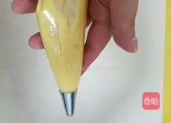 Illustration of how to bake cookies in a microwave oven 9