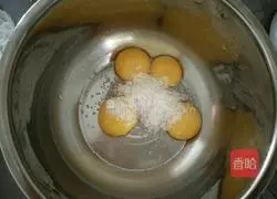 Illustration of how to make fruit cream cup cake 3