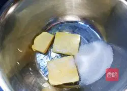 Illustration of how to make bear paw biscuits 3