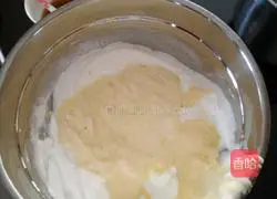 Illustration of how to make chiffon cup cake 9