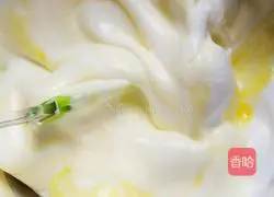 Illustration of how to make egg yolk biscuits 7