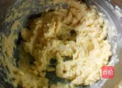 Illustration of how to make Mickey Cookies 3