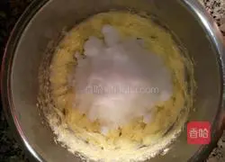 Illustration of how to make butter purple sweet potato cookies 4