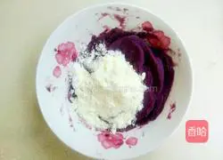 Illustration of how to make milky purple sweet potato filling 6